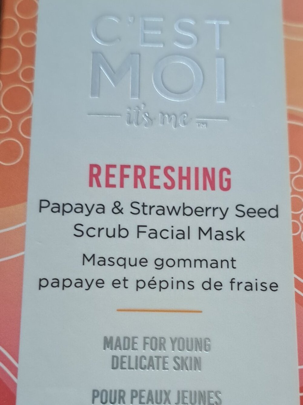 C'EST MOI REFRESHING PAPAYA & STRAWBERRY SEED SCRUB FACIAL MASK